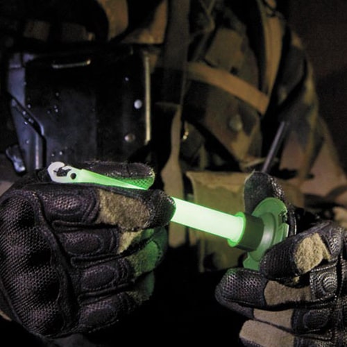 Bâton lumineux vert militaire sécurité et survivaliste Cyalume Chemlight